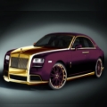 紫の車